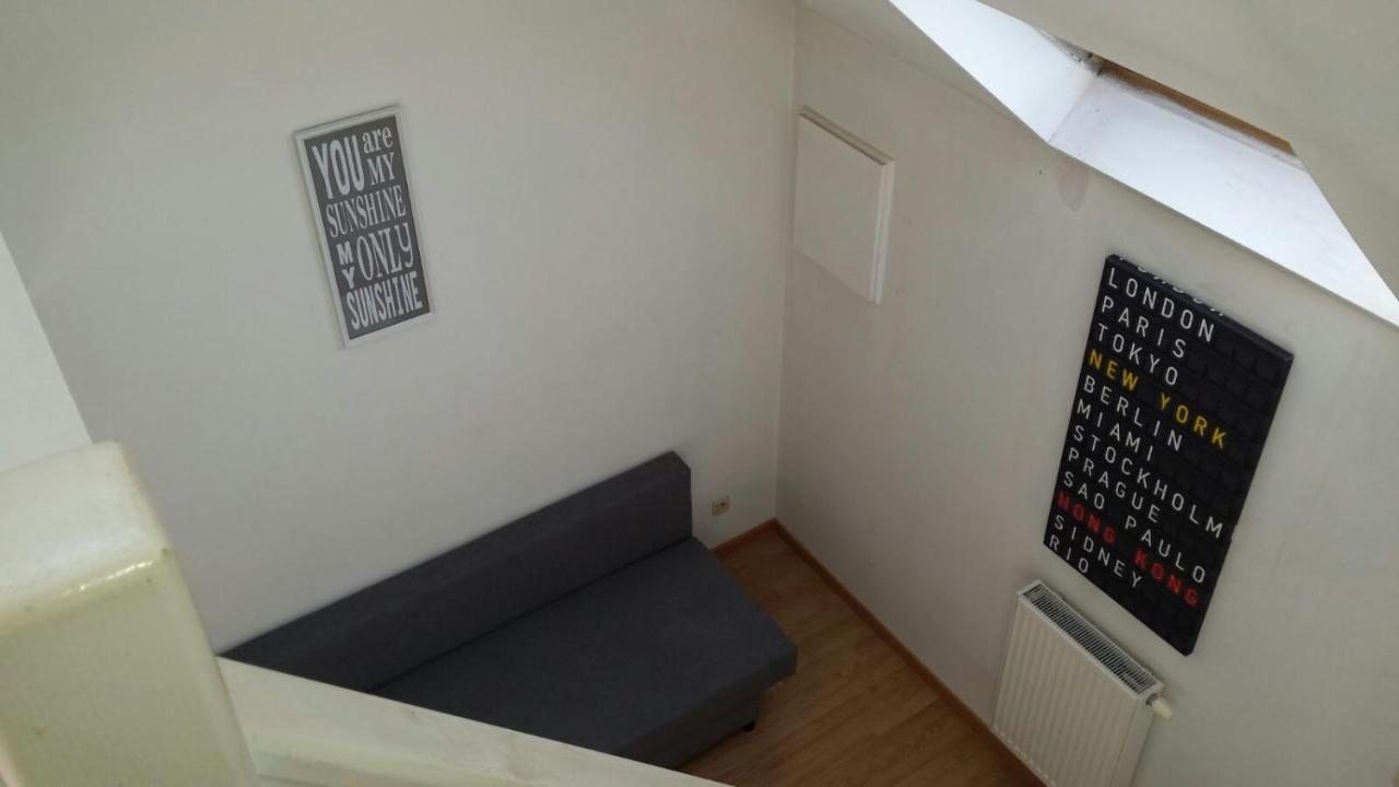 Central Duplex Sleeps 4 Brussels Luaran gambar