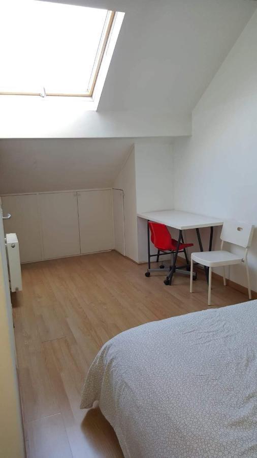 Central Duplex Sleeps 4 Brussels Luaran gambar