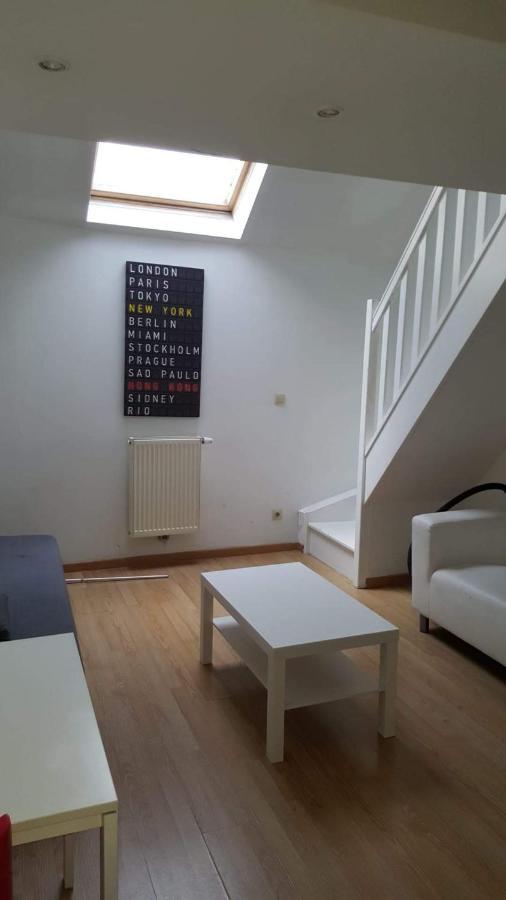 Central Duplex Sleeps 4 Brussels Luaran gambar